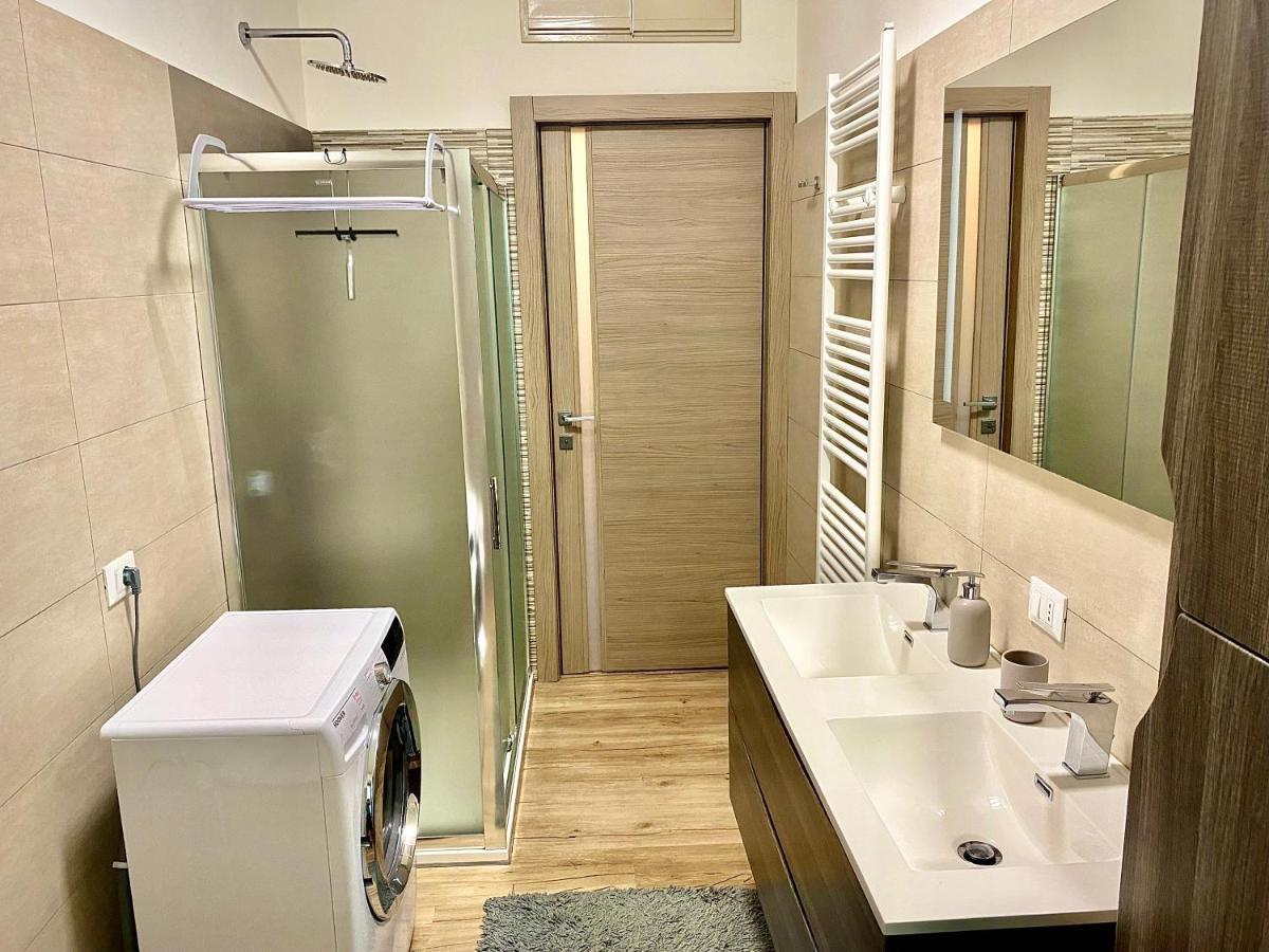 Golden Suite Marta Malpensa Milano-Laghi Бусто-Арсизио Экстерьер фото